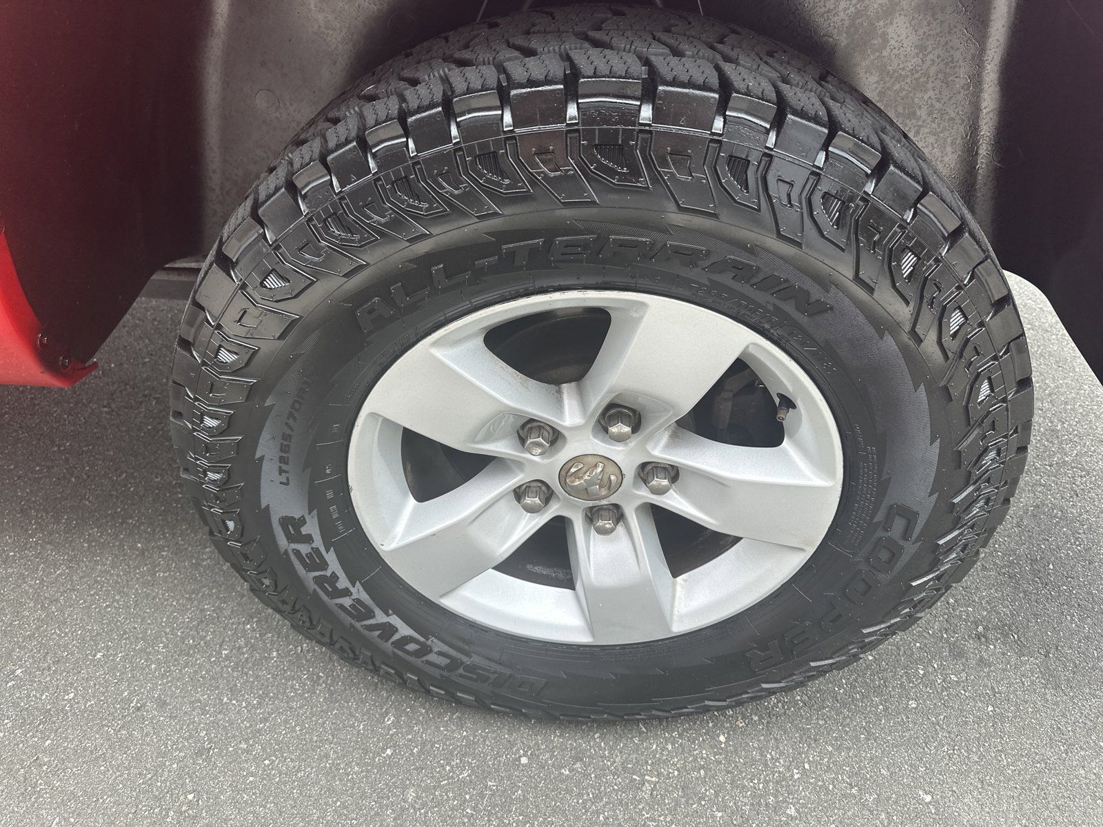 Used 2019 RAM 1500 Classic SLT AWD/4WD image 29