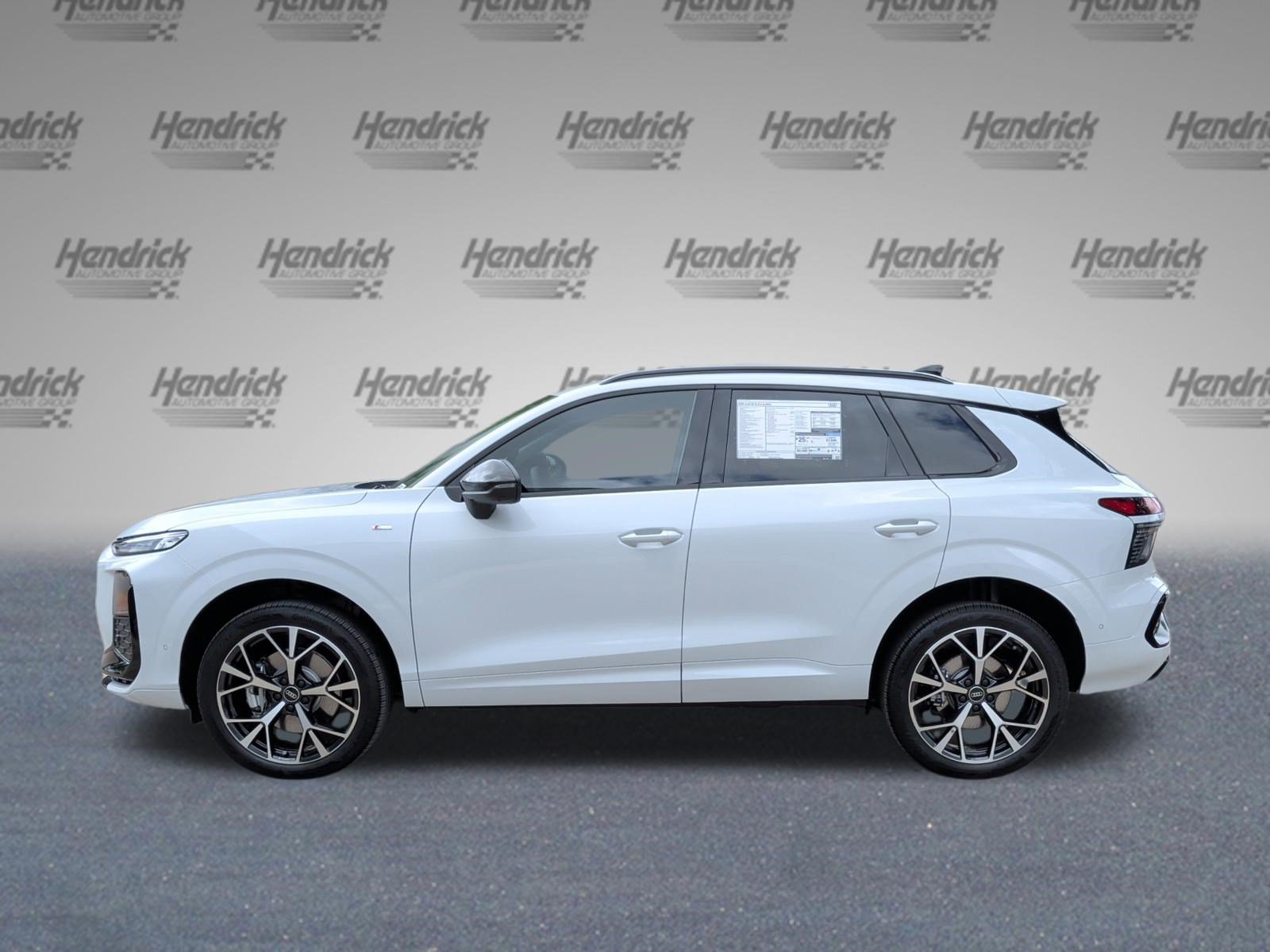 Used 2026 Audi Q3 quattro 2.0T w/ 20" Wheel Package AWD/4WD image 6