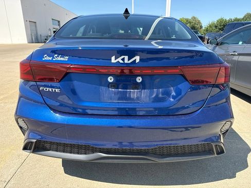 Used 2023 Kia Forte LXS w/ LXS Technology Package FWD image 5