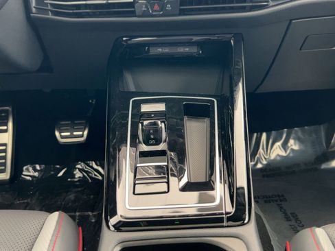 New 2026 Volkswagen GTI SE image 18