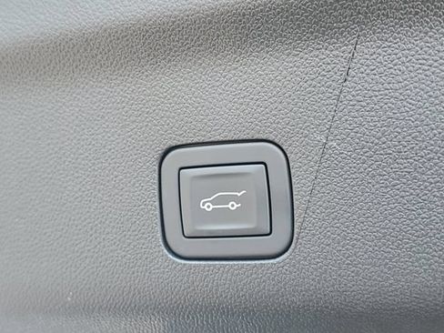 Certified 2026 Chevrolet Tahoe High Country AWD/4WD image 8