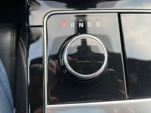 Used 2018 Land Rover Range Rover Velar R-Dynamic HSE AWD/4WD image 40