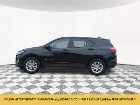 Used 2020 Chevrolet Equinox LS w/ LS Convenience Package FWD image 2