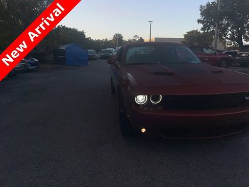 Used 2021 Dodge Challenger SXT w/ Driver Convenience Group image 4