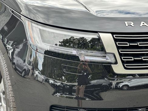New 2026 Land Rover Range Rover SE AWD/4WD image 10