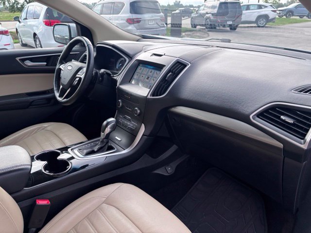 Used 2016 Ford Edge SEL w/ Equipment Group 201A AWD/4WD image 33