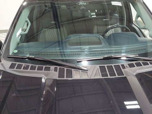 Used 2021 Ford F150 Limited AWD/4WD image 5