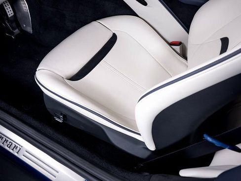 Certified 2025 Ferrari Roma Spider image 23