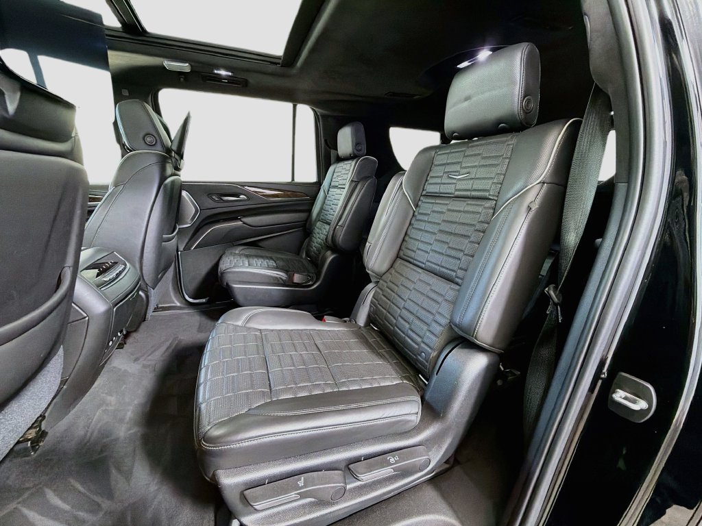 Used 2021 Cadillac Escalade ESV Sport Platinum AWD/4WD image 26