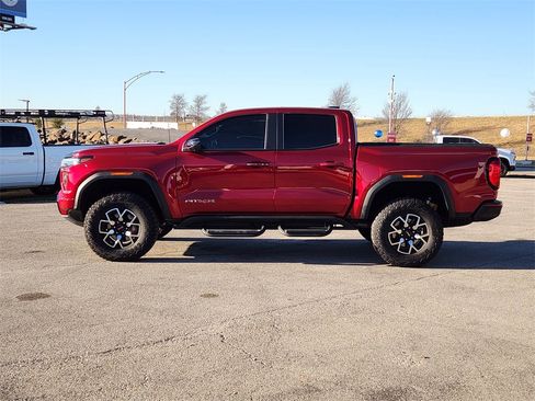 Certified 2024 GMC Canyon AT4X image 4