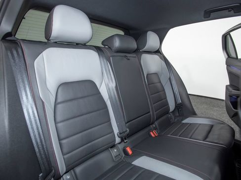 Used 2024 Volkswagen GTI Autobahn FWD image 46