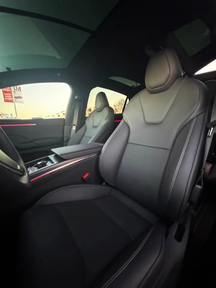 Used 2026 Tesla Model X Plaid AWD/4WD image 10