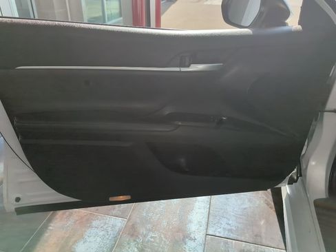 Used 2024 Toyota Camry XSE FWD image 11