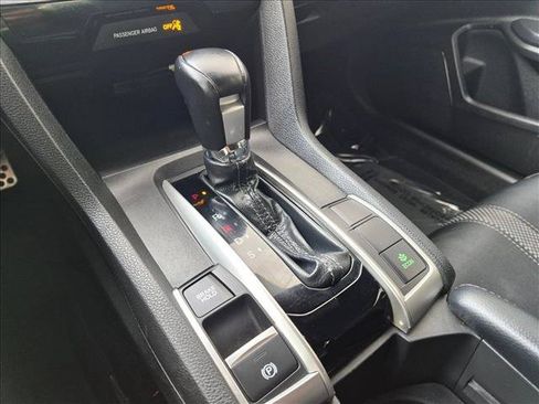 Used 2020 Honda Civic Sport image 11