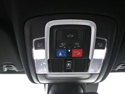 Used 2023 RAM 1500 Limited w/ Body-Colour Bumper Group AWD/4WD image 29