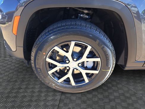 New 2025 Jeep Grand Cherokee Limited image 23