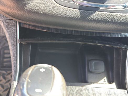 Used 2016 Chevrolet Impala LT FWD image 18