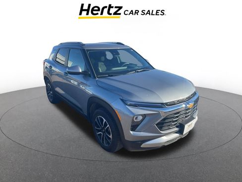 Used 2025 Chevrolet TrailBlazer LT image 1