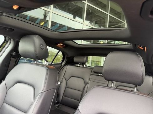 Used 2020 Mercedes-Benz GLA 250 4MATIC image 6