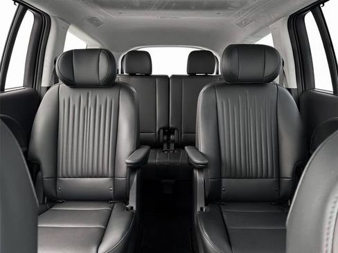 New 2026 Hyundai Ioniq 9 Calligraphy image 16