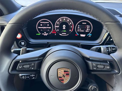 New 2026 Porsche Cayenne image 20