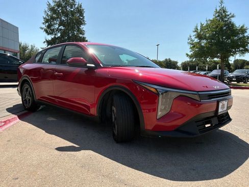 Used 2025 Kia K4 FWD image 4
