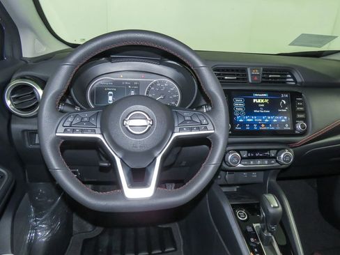 New 2025 Nissan Versa SR w/ Trunk Package FWD image 12
