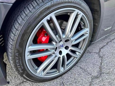 Used 2017 Maserati Quattroporte S GranSport Q4 image 30