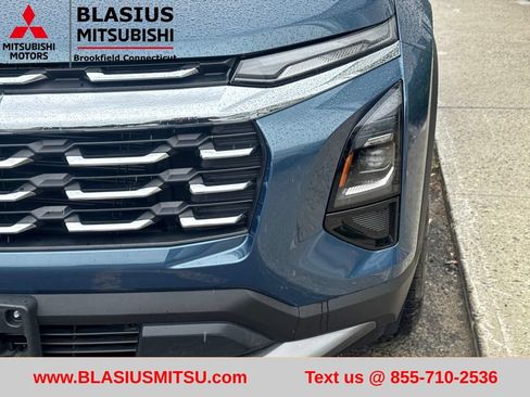 Used 2025 Chevrolet Equinox LT w/ Convenience Package II AWD/4WD image 5