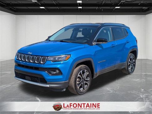 Certified 2022 Jeep Compass Limited image 2