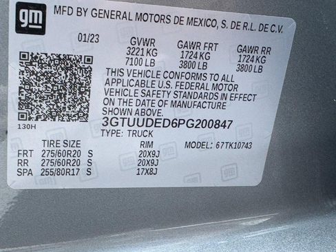 Used 2023 GMC Sierra 1500 SLT w/ SLT Premium Package AWD/4WD image 28