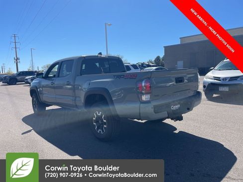 Used 2023 Toyota Tacoma TRD Off-Road w/ TRD Premium Off Road Package AWD/4WD image 5