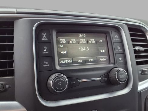 Used 2024 RAM 1500 Classic SLT image 5