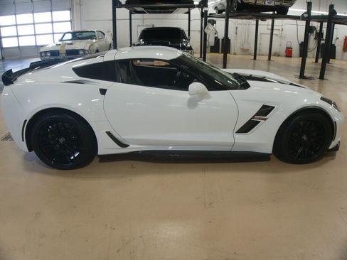 Used 2017 Chevrolet Corvette Grand Sport RWD image 7