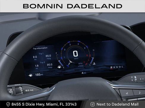 Used 2026 Chevrolet Suburban Premier image 18