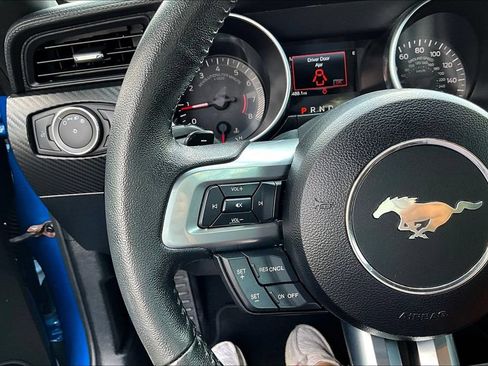 Used 2020 Ford Mustang Coupe RWD image 10