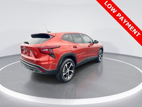 Used 2024 Chevrolet Trax RS w/ Driver Confidence Package image 8