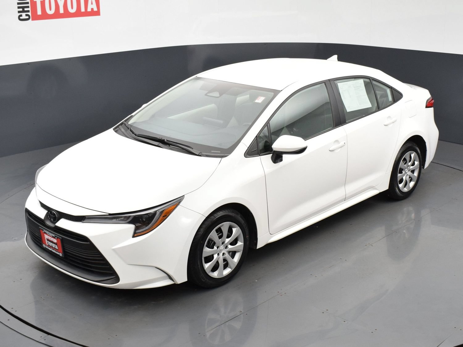 Used 2025 Toyota Corolla LE FWD image 23