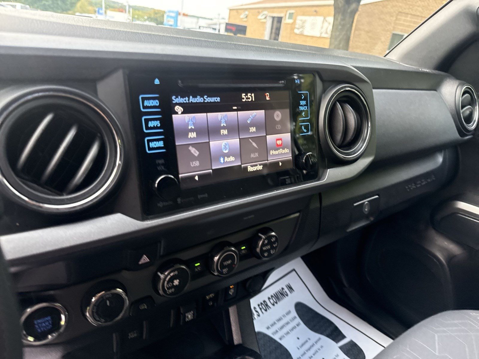 Used 2019 Toyota Tacoma TRD Sport AWD/4WD image 17