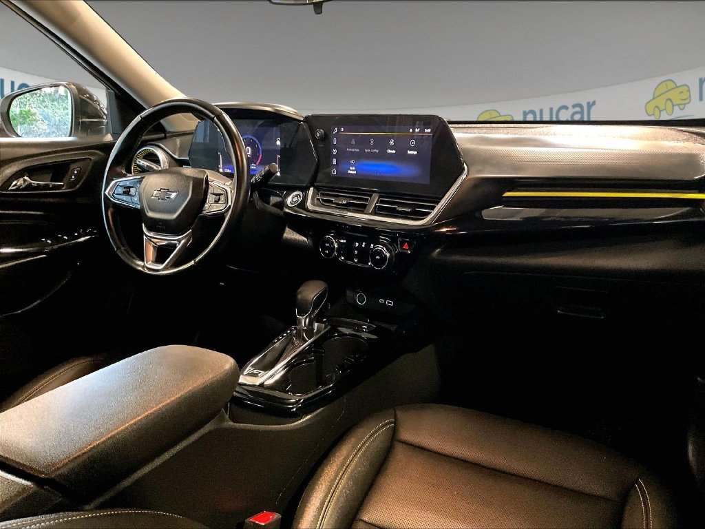Used 2024 Chevrolet Trax ACTIV w/ Sunroof Package FWD image 14