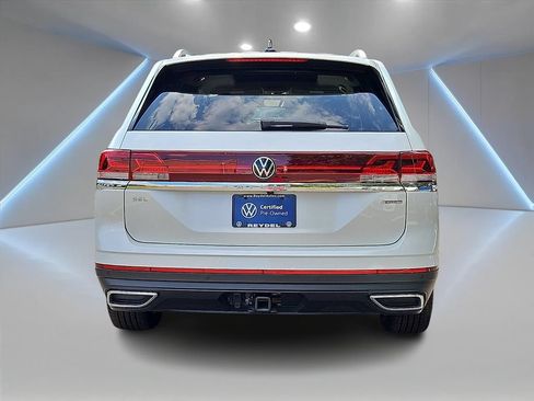 Certified 2026 Volkswagen Atlas SEL AWD/4WD image 6