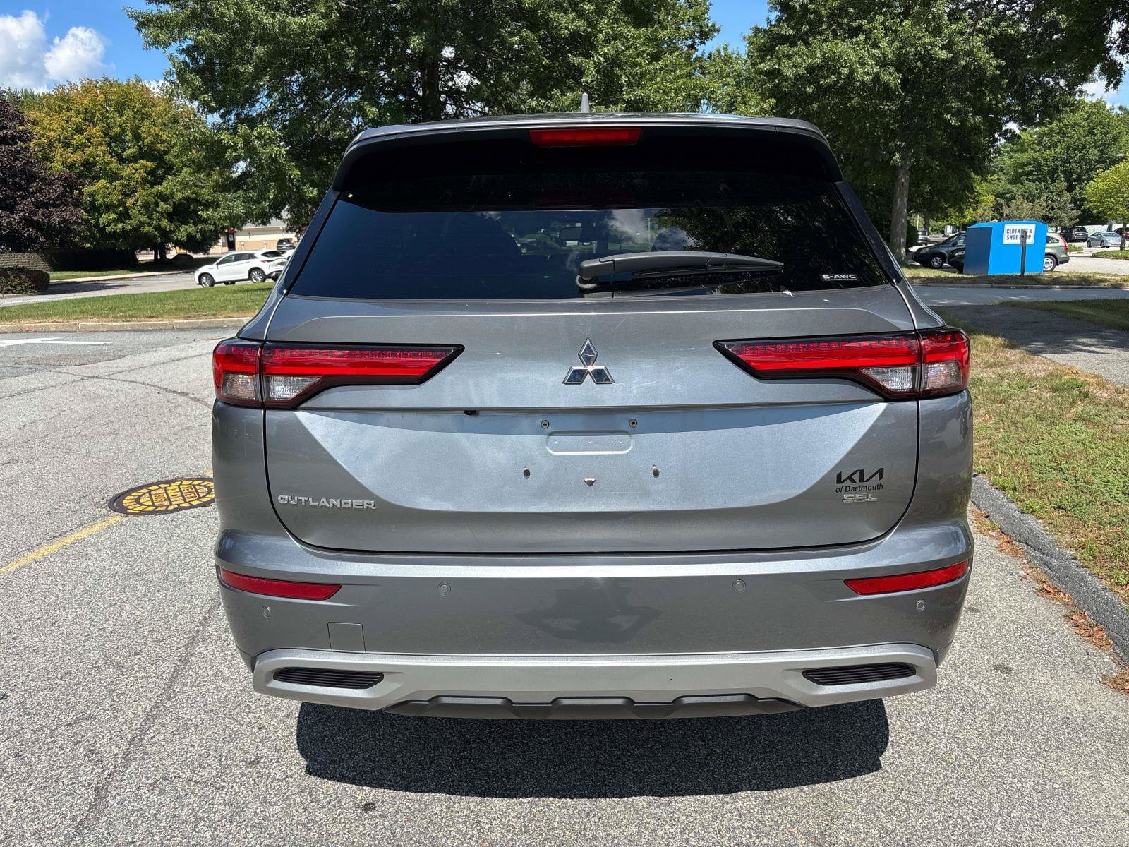 Used 2024 Mitsubishi Outlander SEL AWD/4WD image 4