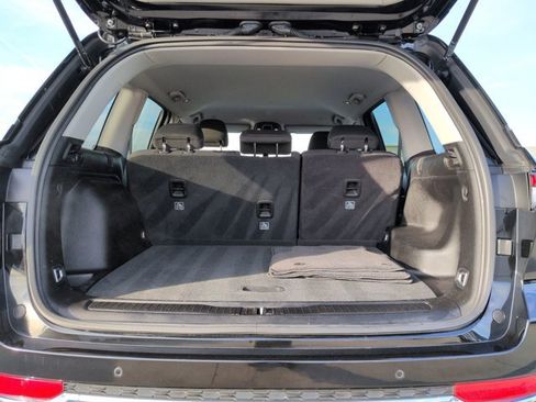 Used 2023 Jeep Grand Cherokee Laredo image 6