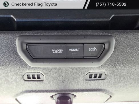 Used 2022 Jeep Wrangler Unlimited Sport image 10