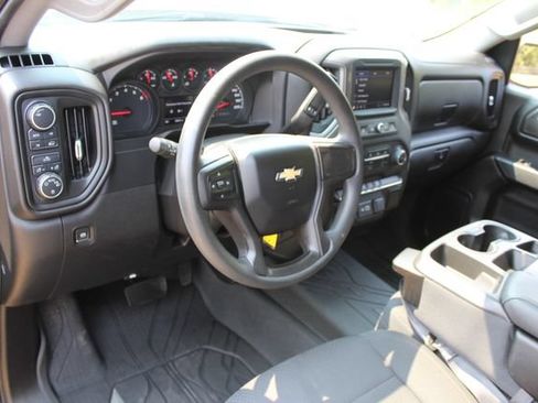Used 2021 Chevrolet Silverado 1500 Custom AWD/4WD image 21