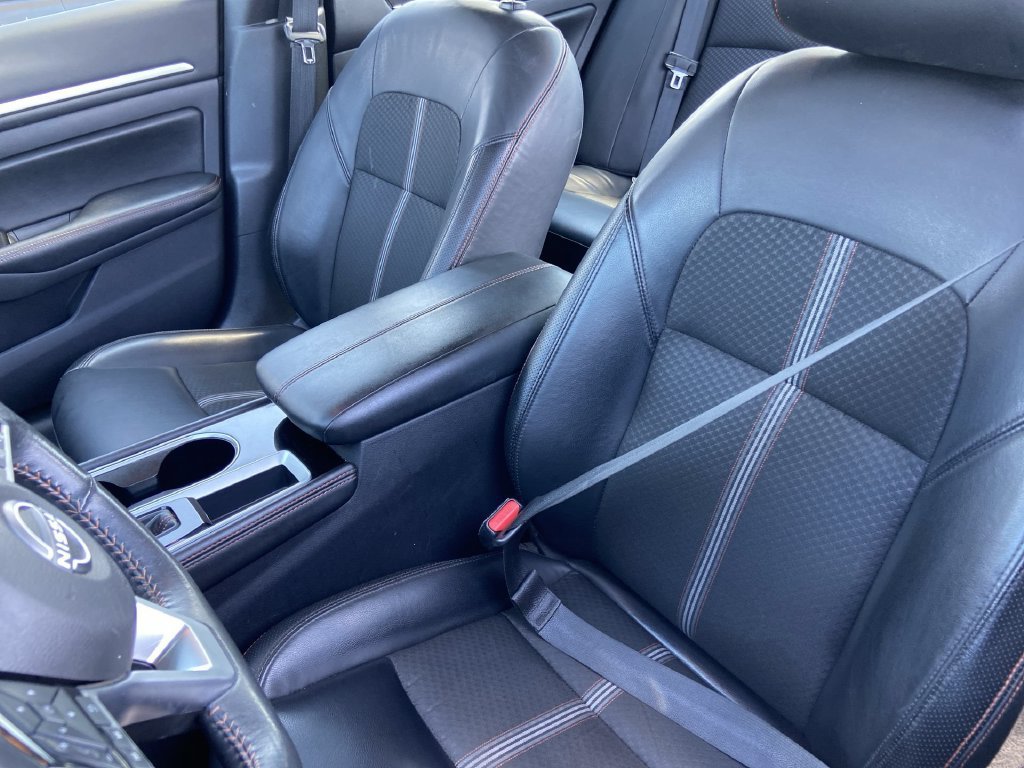 Used 2024 Nissan Altima 2.5 SR FWD image 14