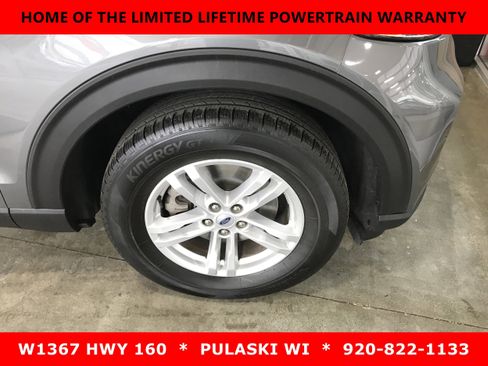 Used 2023 Ford Explorer XLT w/ Equipment Group 202A image 3