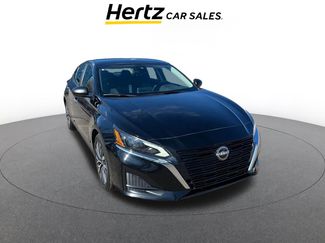 Used 2025 Nissan Altima 2.5 SV video 1