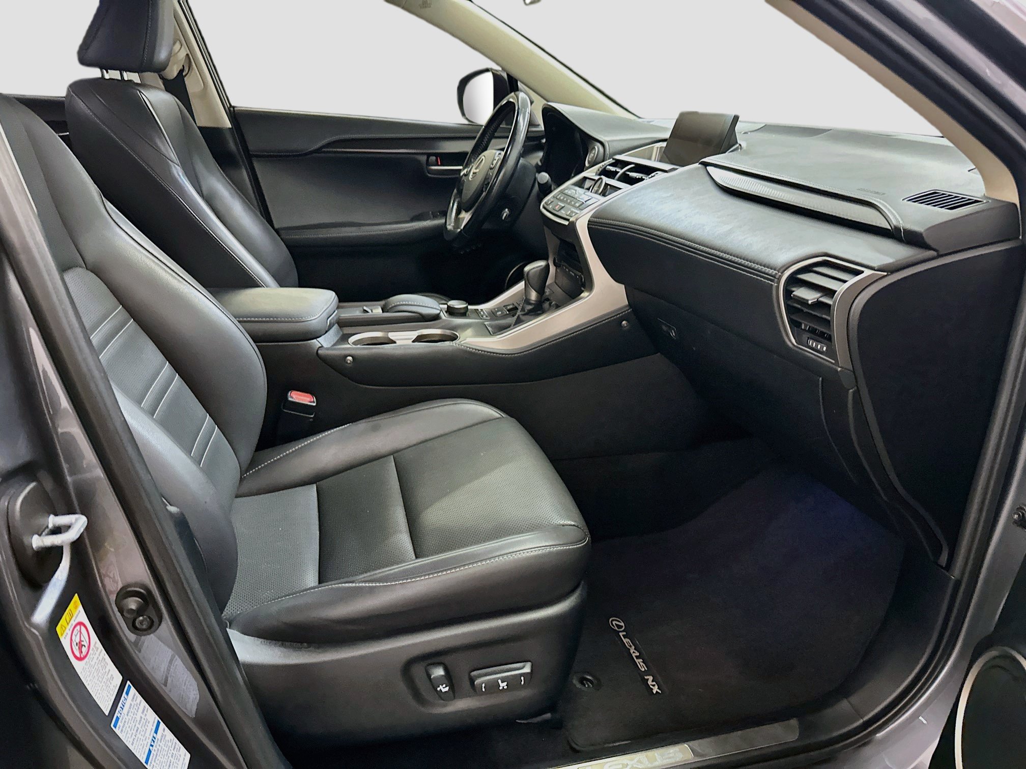 Used 2017 Lexus NX 200t AWD w/ Premium Package image 33