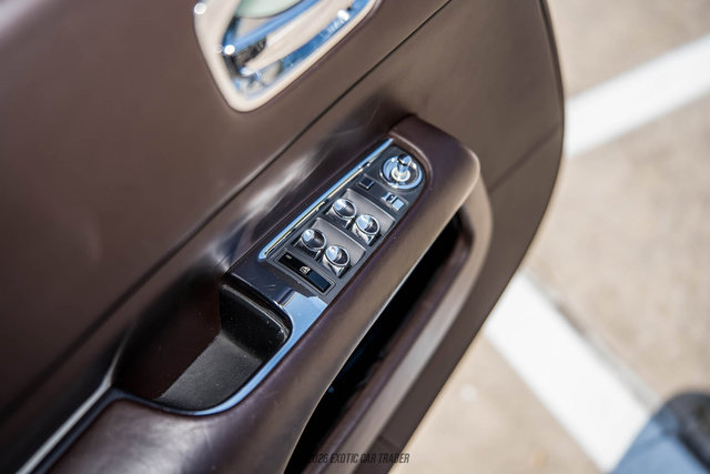 Used 2016 Rolls-Royce Wraith RWD image 88